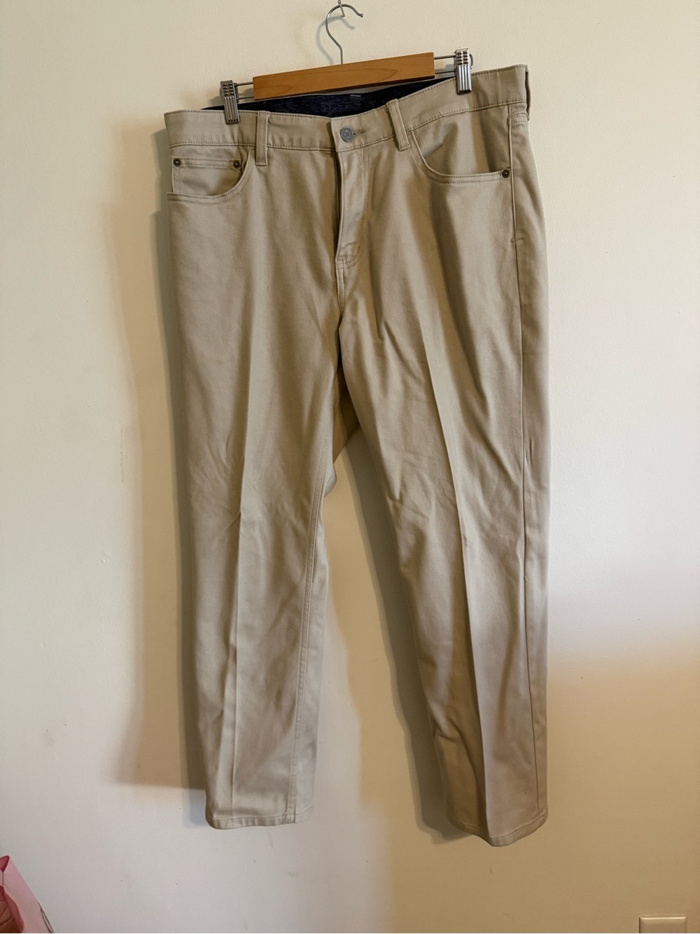 Izod Men's Slim Fit Tan Chino Pants